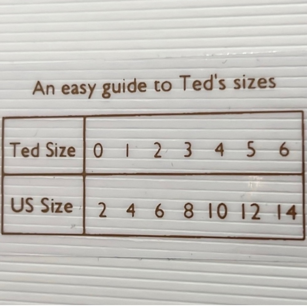 Ted Baker
Ellyah Midi Dress ,Size 1 (2-4 US) - Picture 6 of 10